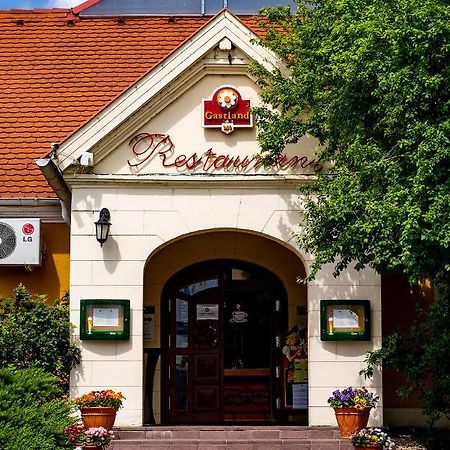 Szigetszentmiklós Gastland M0 Hotel & Conference Center מראה חיצוני תמונה