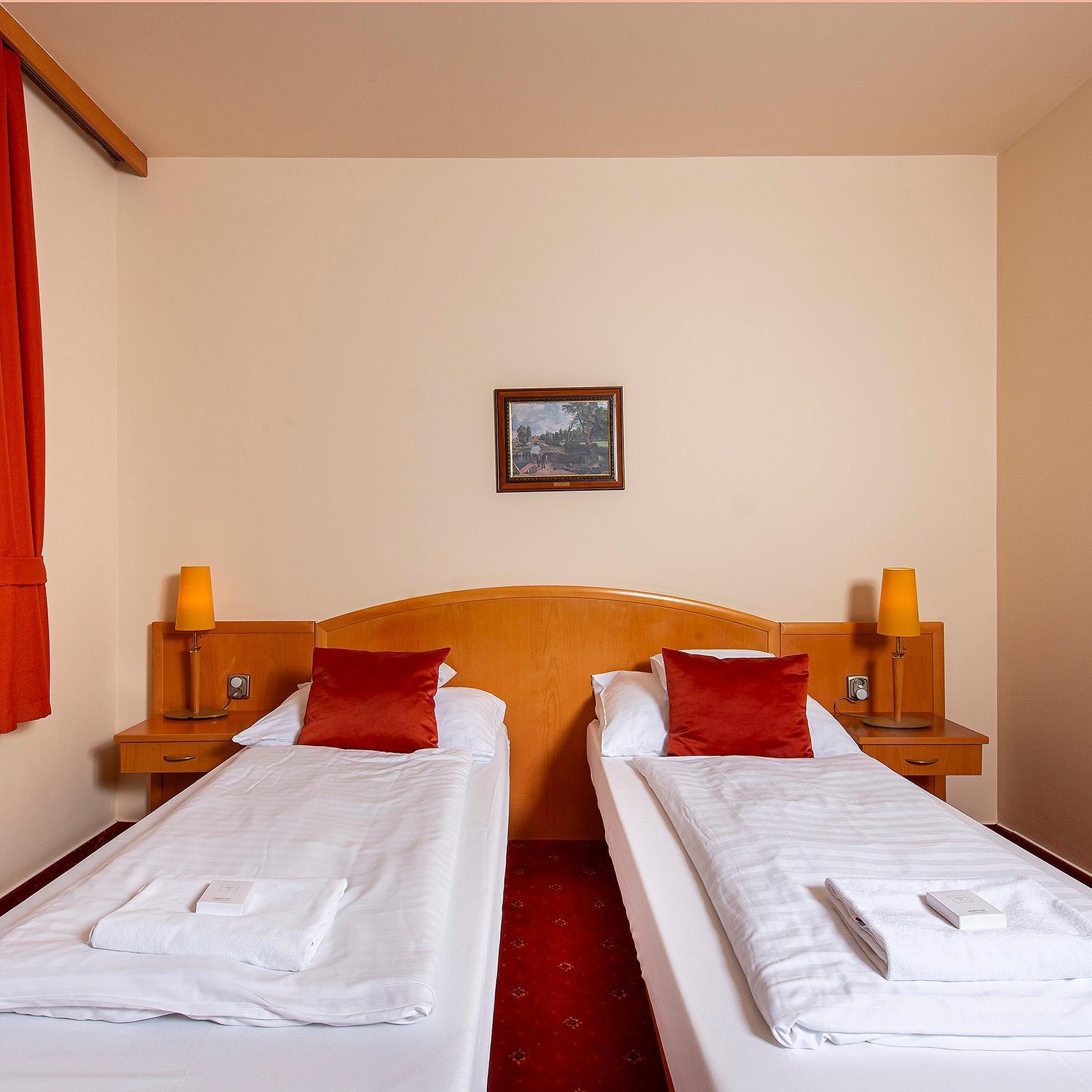 Szigetszentmiklós Gastland M0 Hotel & Conference Center מראה חיצוני תמונה