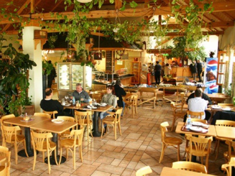 Szigetszentmiklós Gastland M0 Hotel & Conference Center מראה חיצוני תמונה