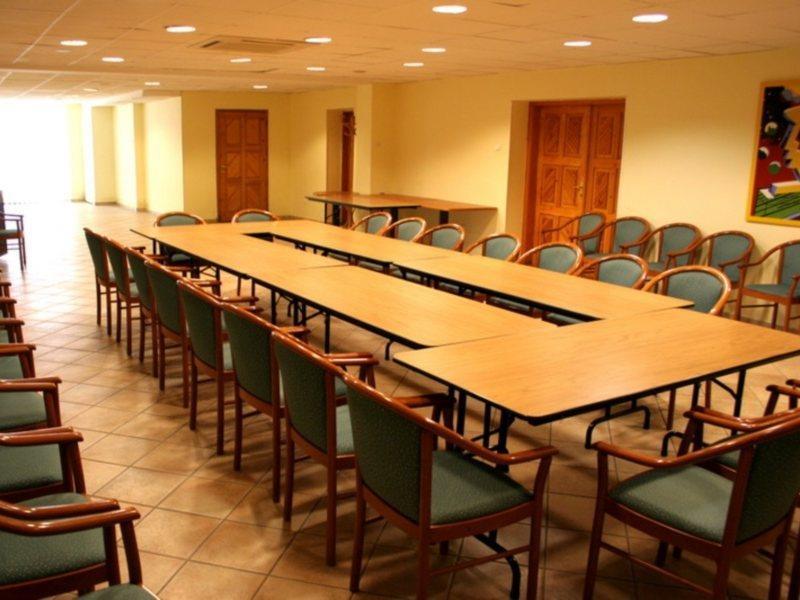 Szigetszentmiklós Gastland M0 Hotel & Conference Center מראה חיצוני תמונה